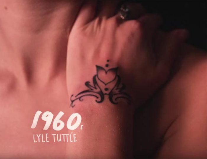 В шестидесятые годы двадцатого века американская рок-певица Janis Joplin (Дженис Джоплин) сделала популярным абстрактный рисунок, нанесенный на ее запястье тату-мастером Lyle Tuttle (Лайли Туттл).