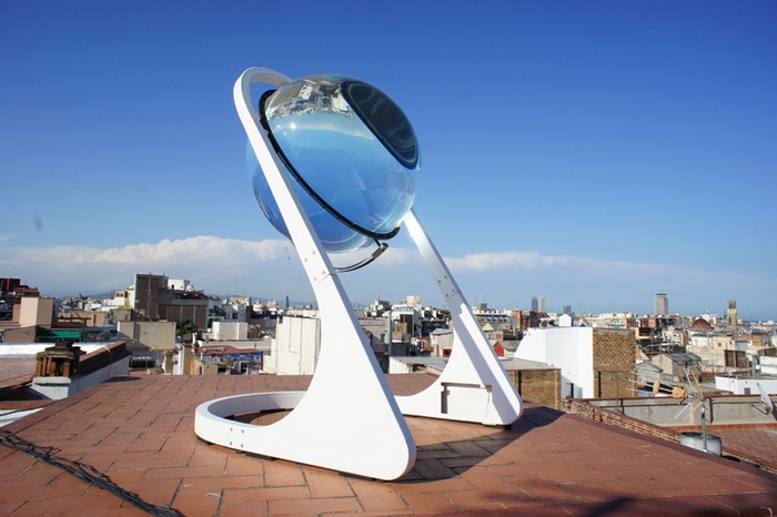 Betaray – стеклянный шар для аккумуляции солнечной энергии