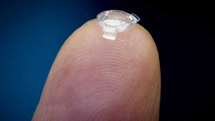 Ocumetics Bionic Lens - розумна лінза, яка назавжди поверне зір