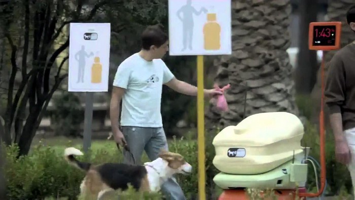 Terra Poo – урна для собачьих экскрементов с доступом к Интернету