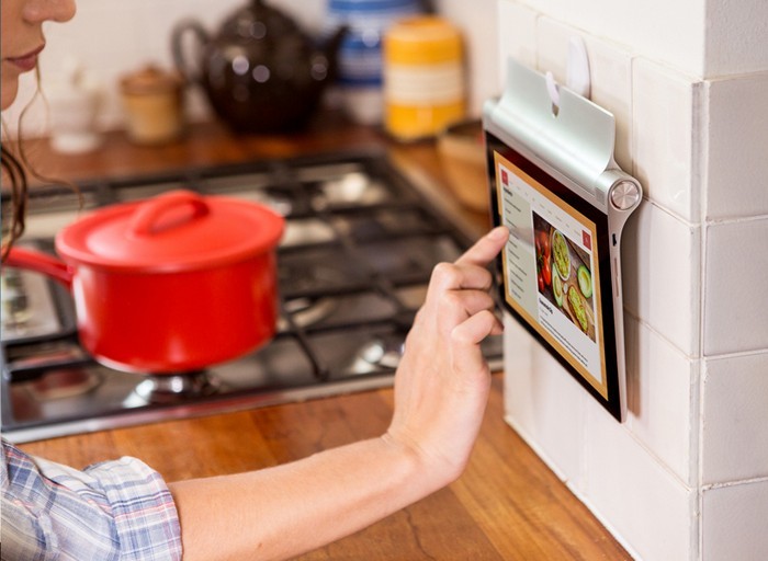 Lenovo Yoga Tablet 2 Pro &ndash; первый в мире планшет с проектором