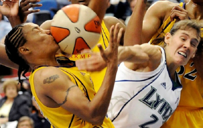 Эти ребята, всем сердцем, любят баскетбол. Эти ребята, всем сердцем, любят баскетбол.