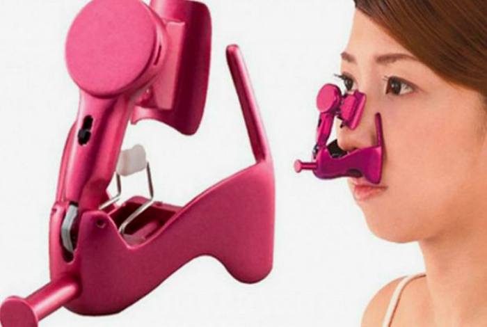 Beauty Lift High Nose Electric - приспособление, которое поможет приподнять кончик носа с помощью слабых электрических импульсов.