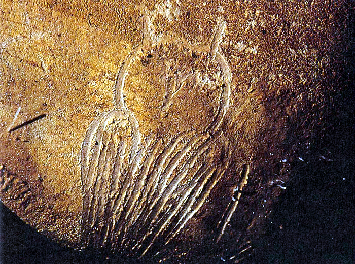 Доисторический рисунок в пещере.