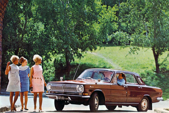 Советский седан среднего класса под названием - ГАЗ-24 «Волга», который изготавливался на Горьковском автомобильном заводе с 1967-го по 1985 год.