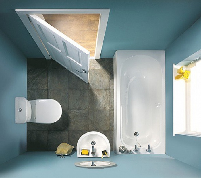 При оформлении ванных комнат с маленькой площадью отличная возможно расширить пространство это наличие окна.