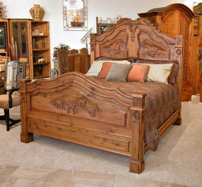 Деревянный дизайн интерьера спальни. 