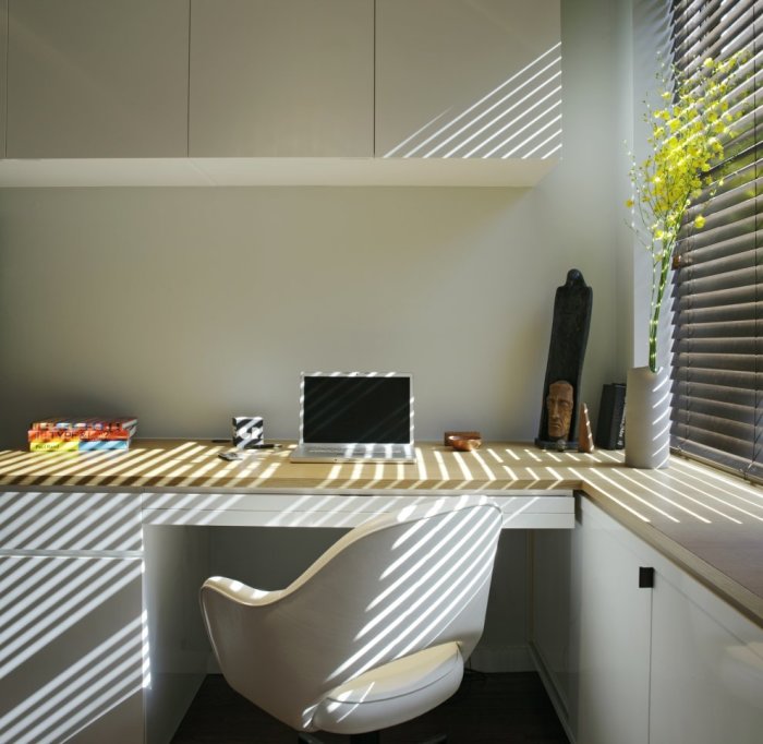 Уютный офис в стиле минимализма. 