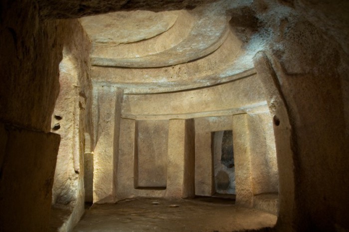 Хал-Сафлиени - подземных храм, построенный в 4000 г. до н.э.