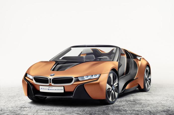 Бездверный BMW i8 Spyder с широчайшими электронными возможностями.