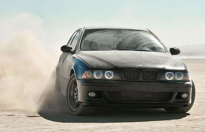 Любимец миллионов – BMW 5 Series E39. Фото: myhotposters.com.