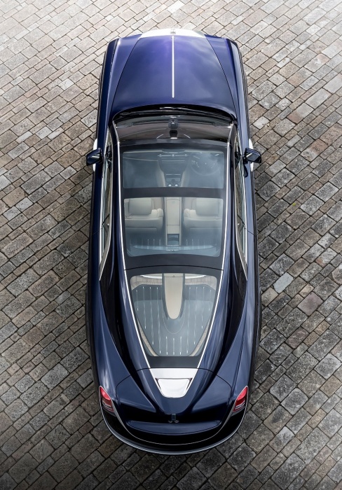 Изящные, плавные очертания Rolls-Royce Sweptail.