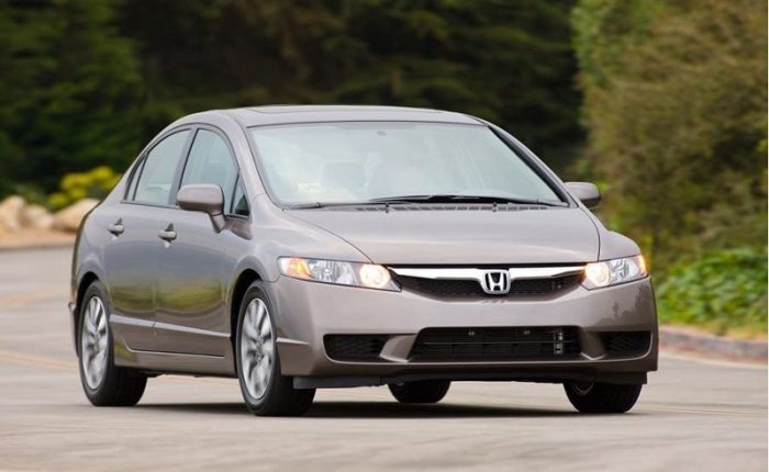 Honda Civic 2011 . | : cheatsheet.com.