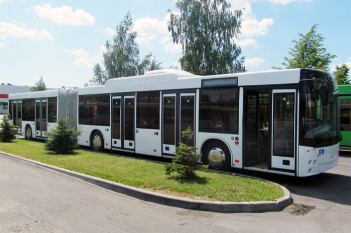 Этот современный автобус - продукция Минского автомобильного завода.