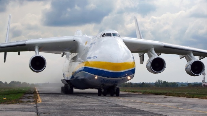 Колоссальных масштабов самолет Ан-225 «Мрия» знает свое дело.
