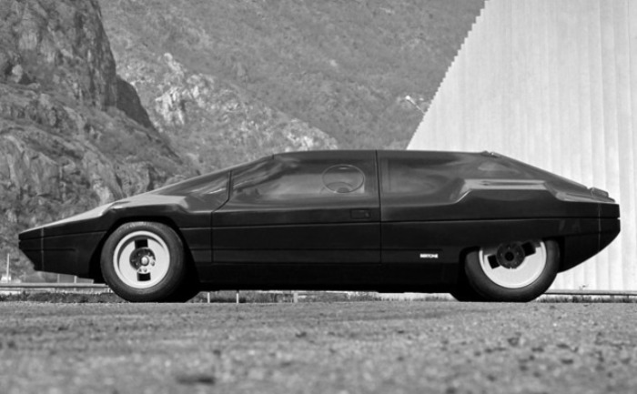 Смелый Lancia Sibilo Concept так и остался концептом.