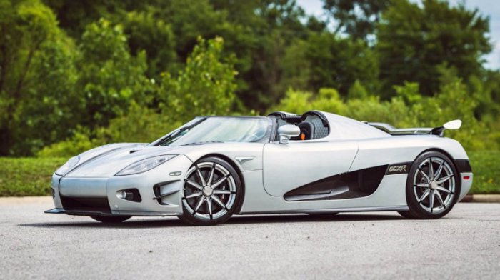 Koenigsegg CCXR Trevita - самый дорогой автомобиль, в своем классе.