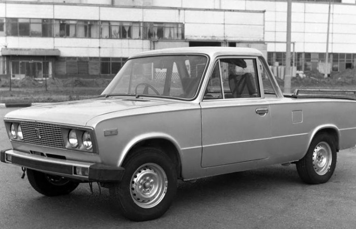 Перспективные образцы советских автомобилей.