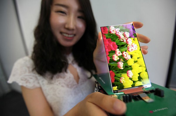  LG представил самый тонкий в мире экран для смартфона