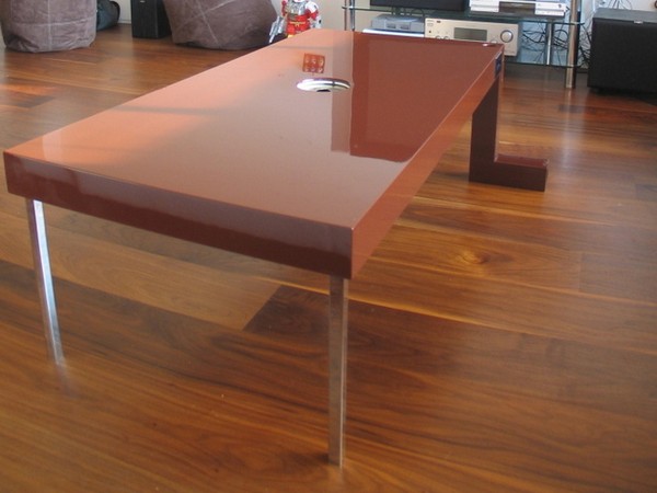 Плотоядный стол от Auger-Loizeau