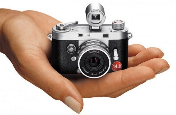 Фотомалышка: миниатюрная камера от Minox