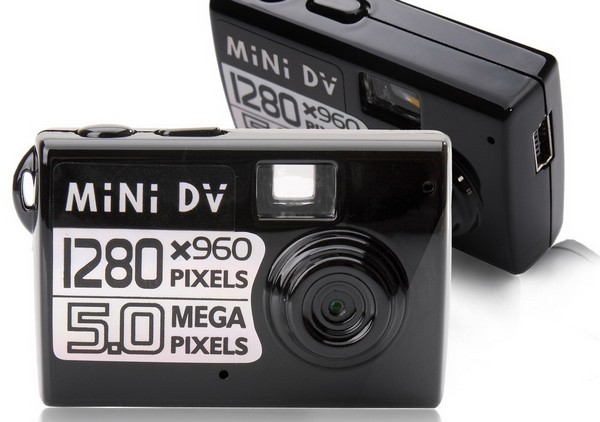 Mini DV – самая маленькая фотокамера, снимающая в HD-качестве