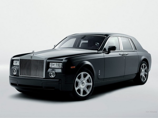 Электрический лимузин Rolls-Royce Phantom