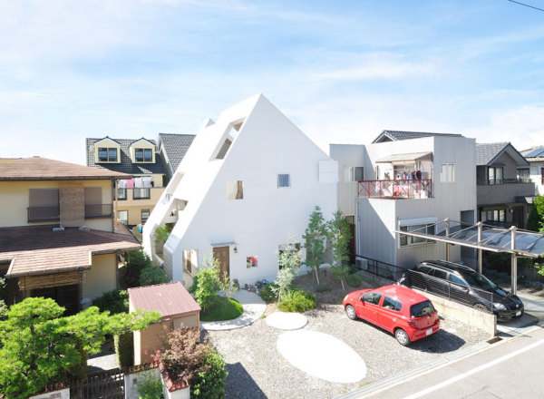 Жилой дом Montblanc house от Studio velocity в Японии