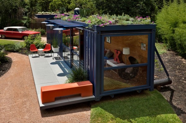 Container Guest House - гостевой домик из грузового контейнера от Poteet Architects 