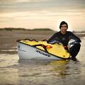 Британец создал гибрид доски для серфинга и спасательной лодки