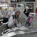 В Питере запущена «мобильная» система оплаты метро 