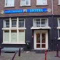 Отель Hans Brinker в Амстердаме сам признал себя худшим в мире