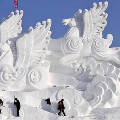 В китайском Харбине открывается юбилейный фестиваль гигантских скульптур и замков изо льда и снега 
