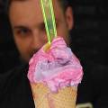 Испанский физик создал меняющее цвет мороженое