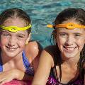Устройство iSwimband не позволит ребёнку утонуть