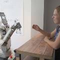 Создан робот-бармен, который сделает коктейль и поговорит