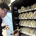 В Китае появились автоматы по продаже живых крабов 