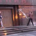 В Москве православные активисты попытались изгнать Ленина святой водой