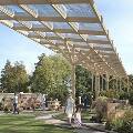 На кладбище во Франции построили солнечный навес, который станет  источником энергии для горожан