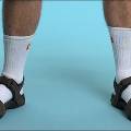 Японцы представили прототип носков, которые снизят риск падений