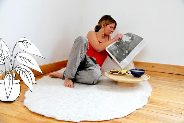 BreakfastRug, коврик со спинкой и столиком для завтрака