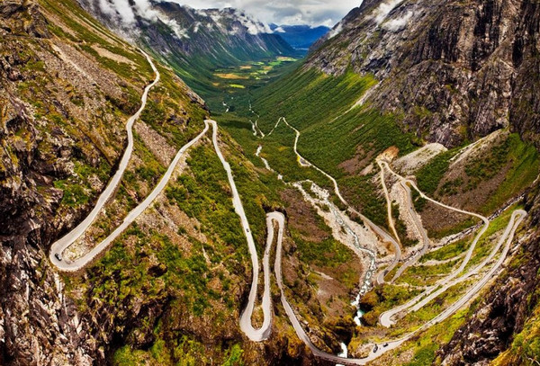 http://www.novate.ru/files/u31123/dangerous-roads-3.jpg