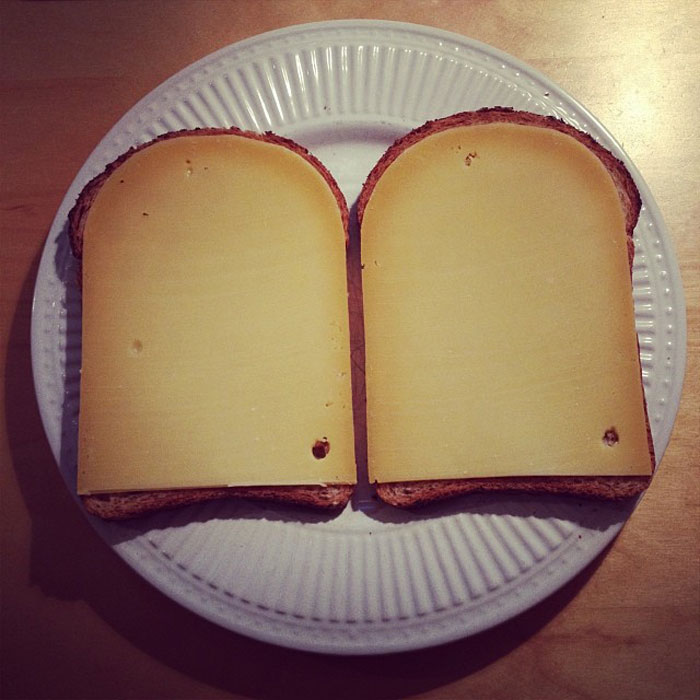Совершенный бутерброд с сыром.