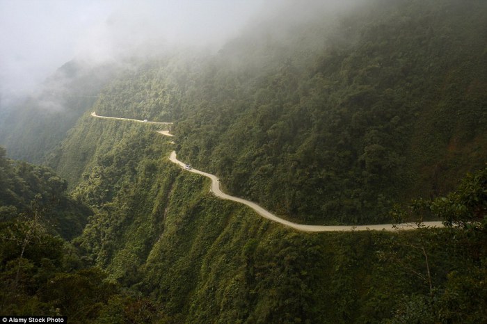 «Дорога смерти» - путь длиной 70 км.