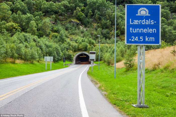 Laerdal - длинный автомобильный тоннель в мире.