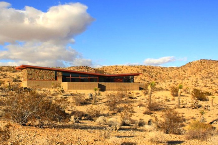 Jackrabbit Wash -дом в пустыне.
