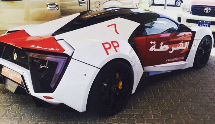 Новая патрульная машина в Абу-Даби.