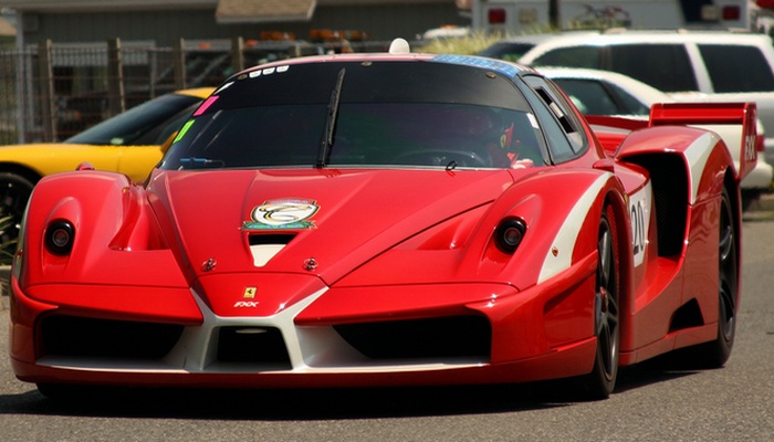 Спортивный автомобиль Ferrari FXX.
