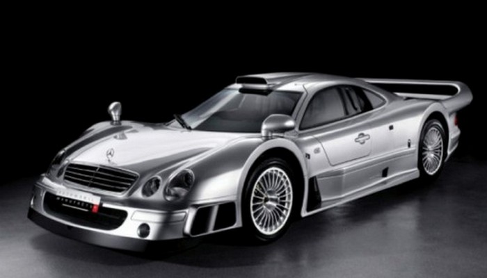 Концептуальный Mercedes-Benz CLK GTR был разработан и собран в 90-е годы.
