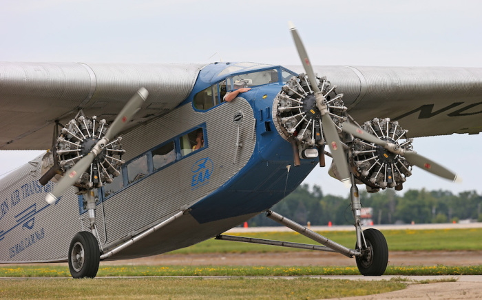 Ford Trimotor.